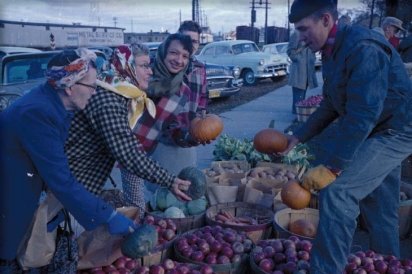 A classic fall shot of the Green Bay Farmers Market in 1961 © Neville Public Museum of Brown County